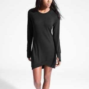Athleta Criss Cross Dress - SZ M. Like New, in excellent condition!